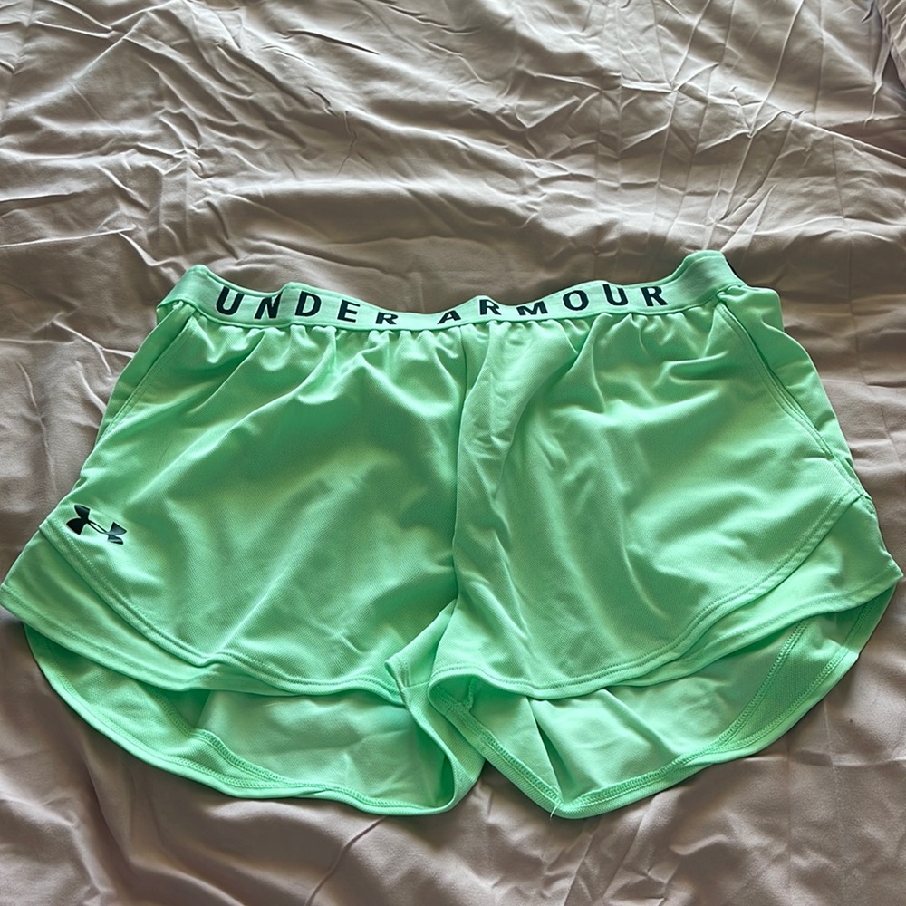 Under Armour shorts with pockets